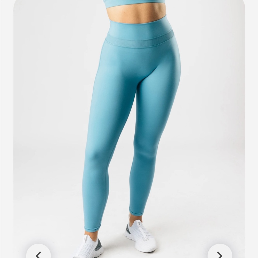 Alphalete leggings
